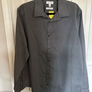 Calvin Klein Gray Button-Up men's shirt size Medium. Excellent condition